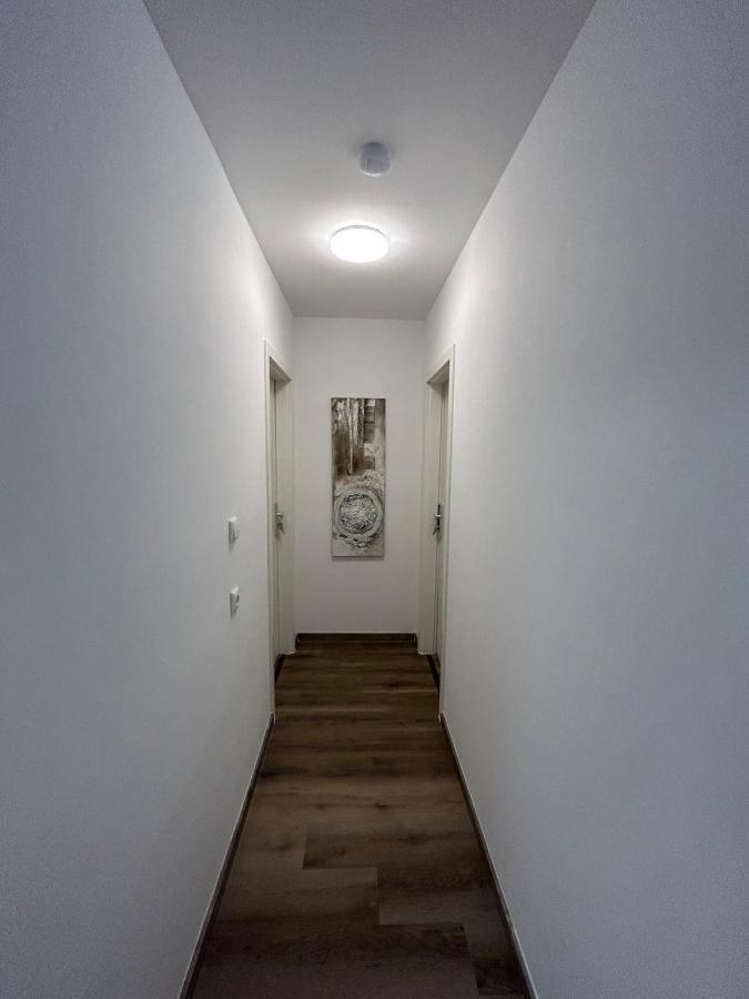 Messe Hv-2 Appartement *